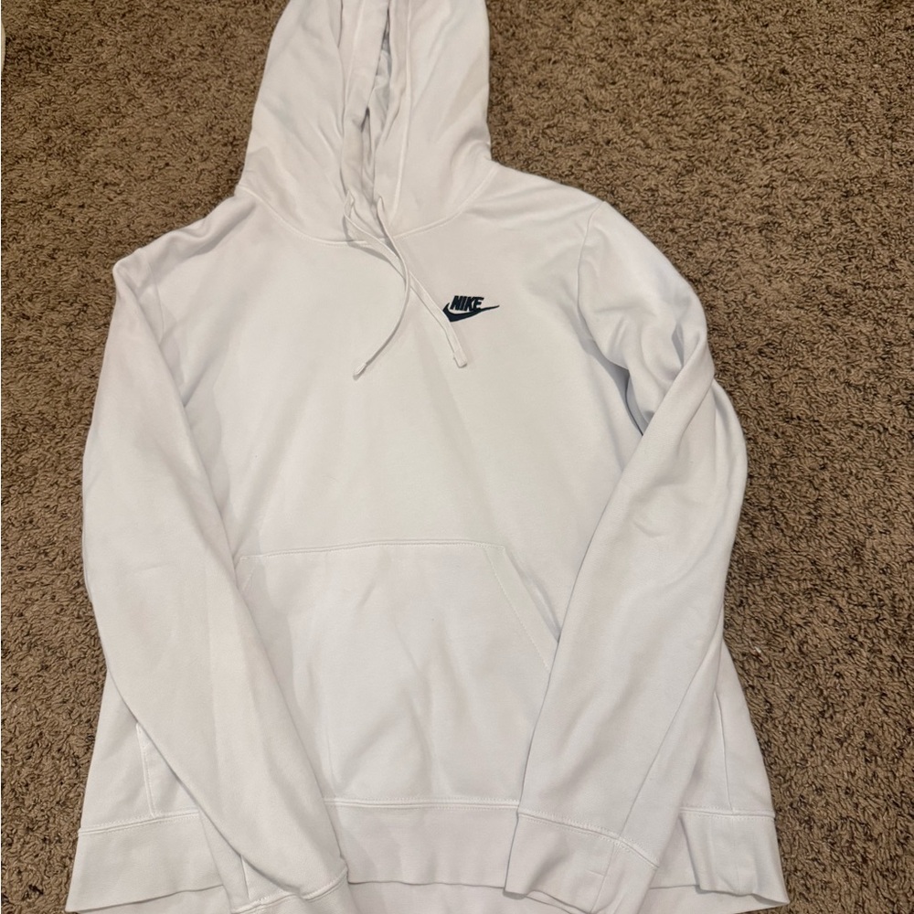 Nike Classic White Apparel